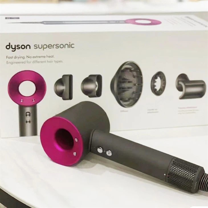 Lila Dyson Supersonic
